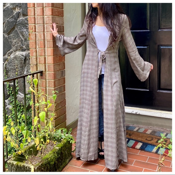 ✨LAST ONE✨Absolutely gorgeous longline checkered - Picture 2 of 13